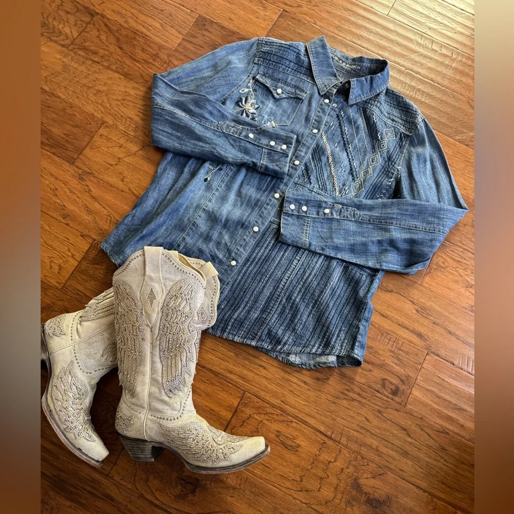 Double D Ranch Embroidered Denim Shirt - Picture 8 of 16